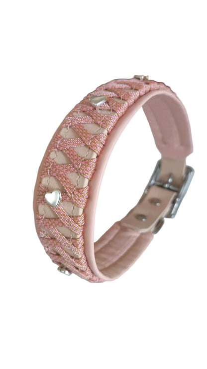Collier "la côte" rosé avec des petits cœurs
