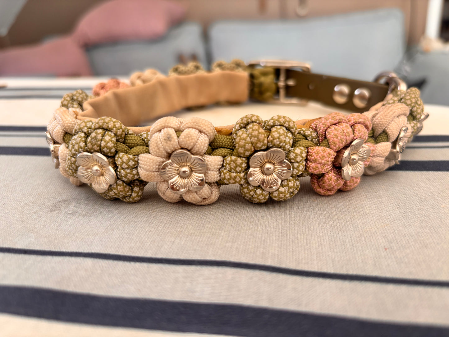 Collar "les fleurs" Pink-Moss
