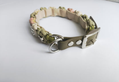 Collier "les fleurs" rose-mousse